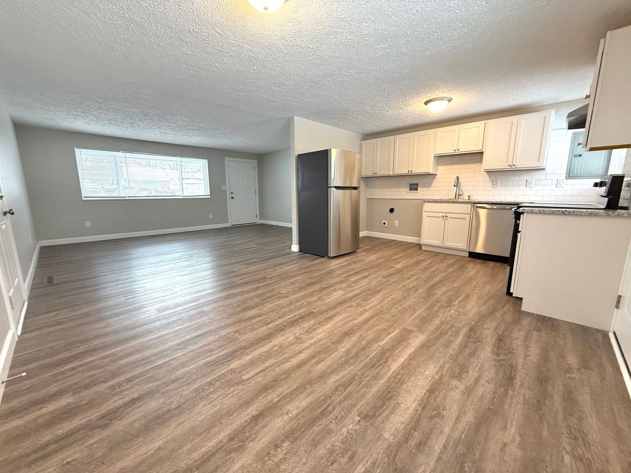 309 Lesher Dr - Photo 4 of 21