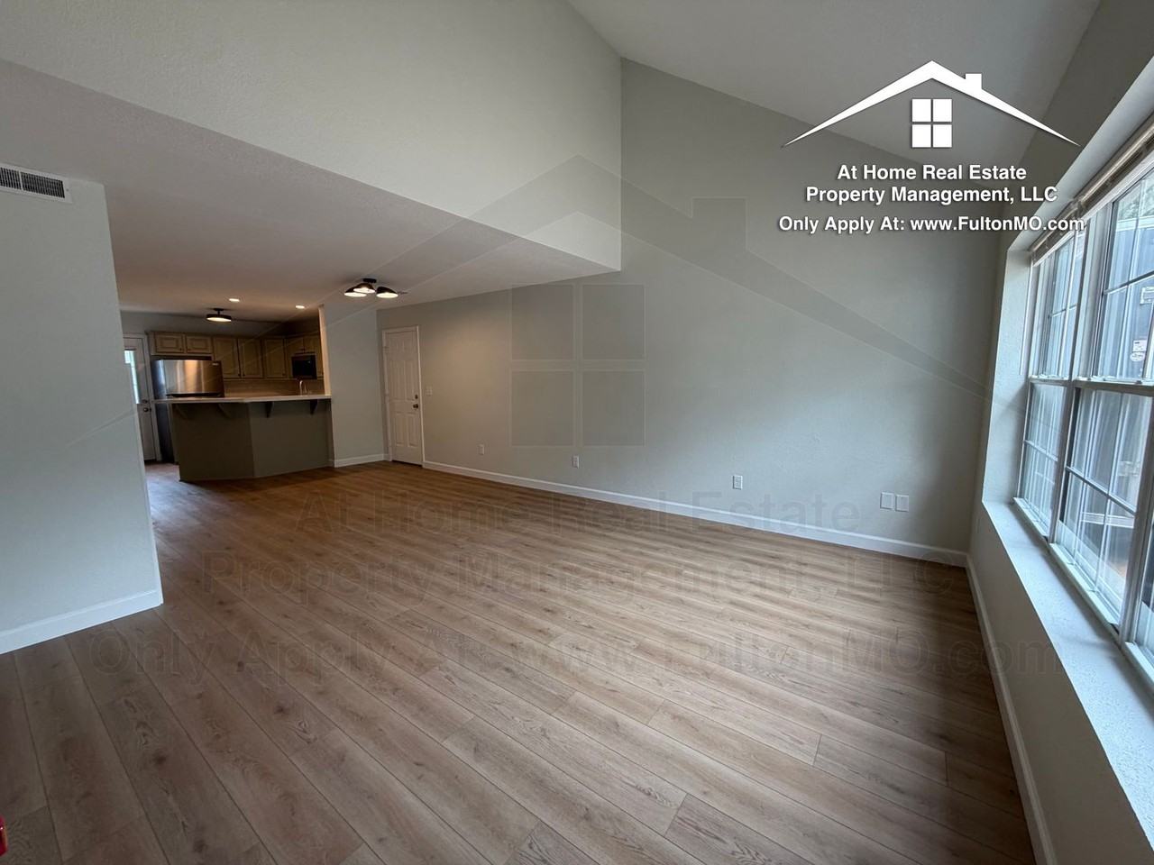 1011 Greystone Ct - Photo 5 of 37