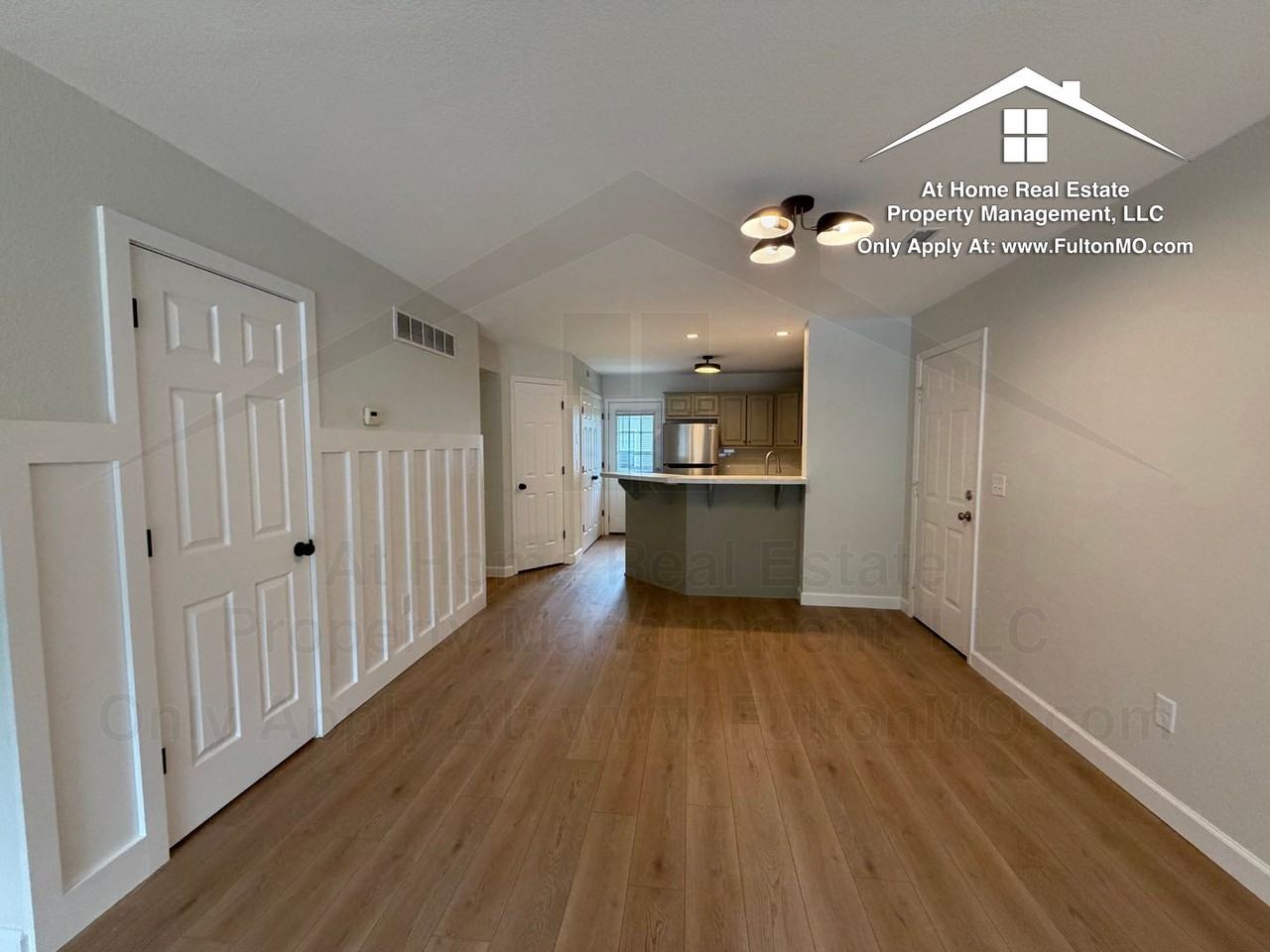 1011 Greystone Ct - Photo 7 of 37