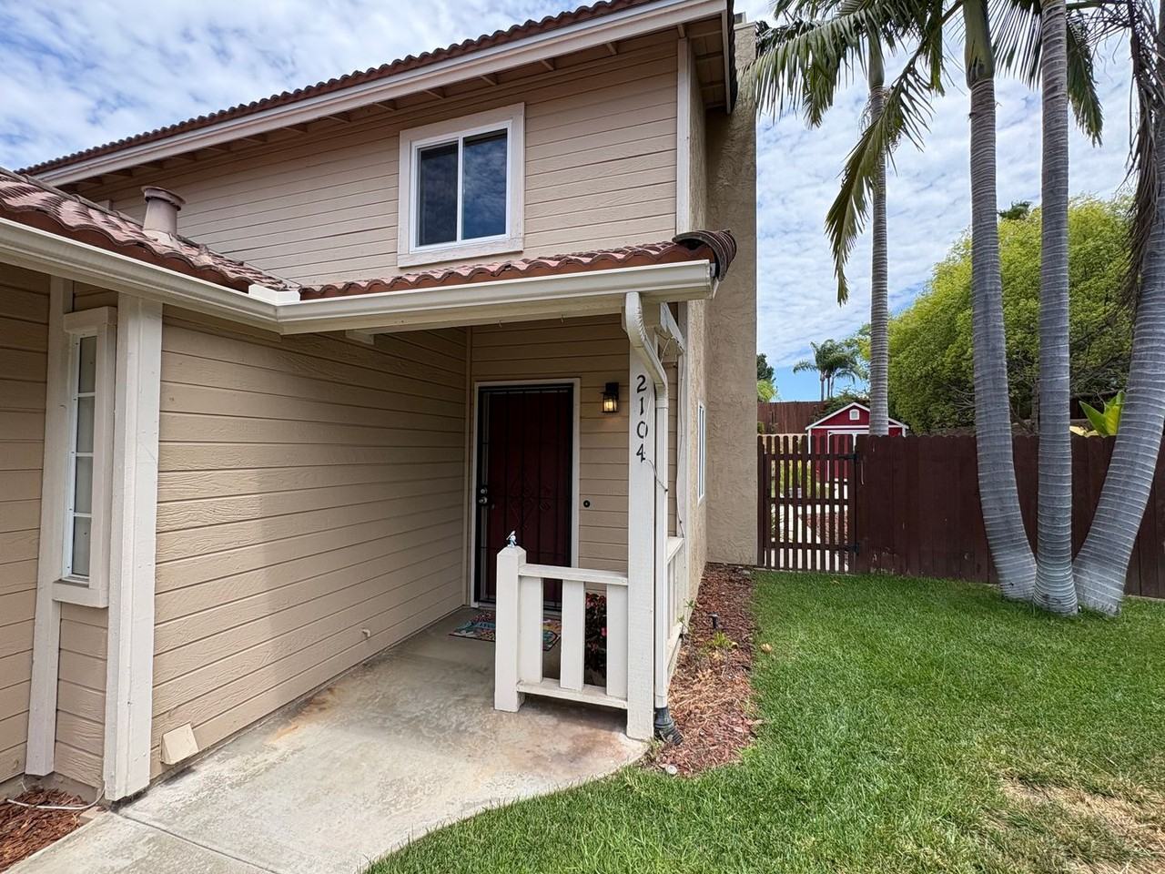 2104 N Mammoth Pl - Photo 3 of 31