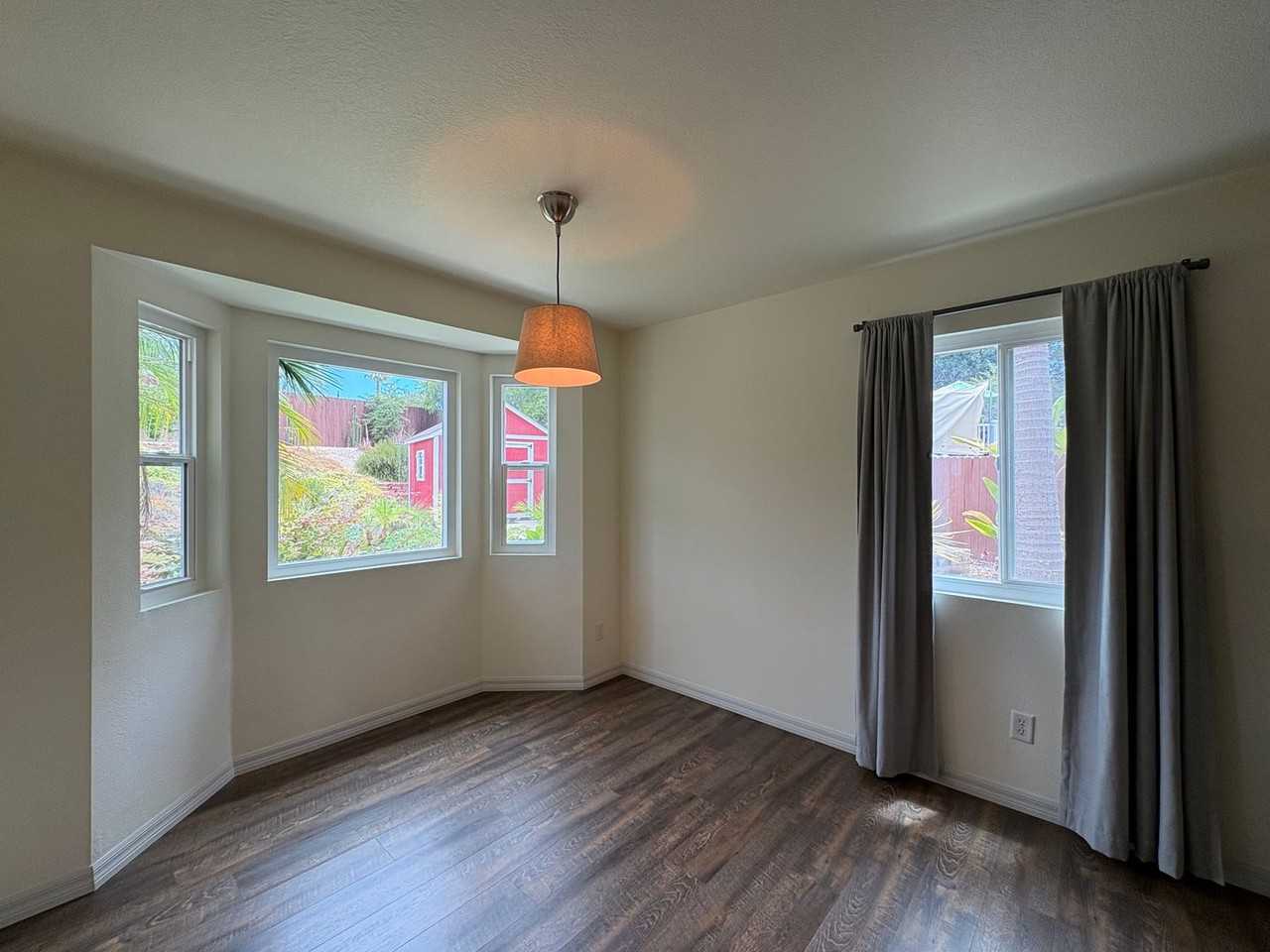2104 N Mammoth Pl - Photo 5 of 31