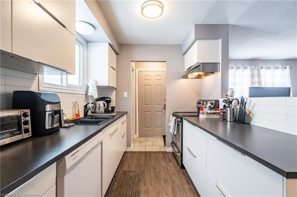 19 Patricia St - Photo 2 of 16
