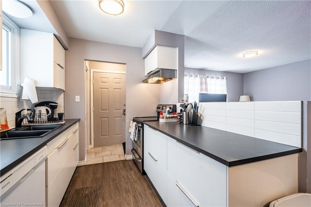 19 Patricia St - Photo 3 of 16