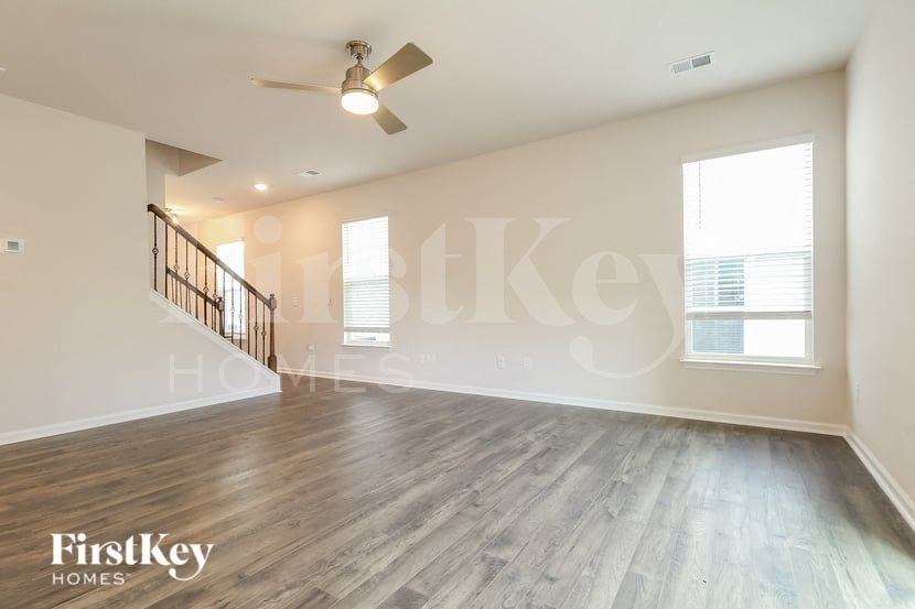 312 Ashborne Ln - Photo 3 of 15