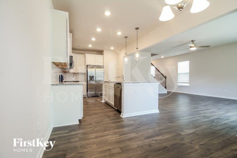 312 Ashborne Ln - Photo 6 of 15