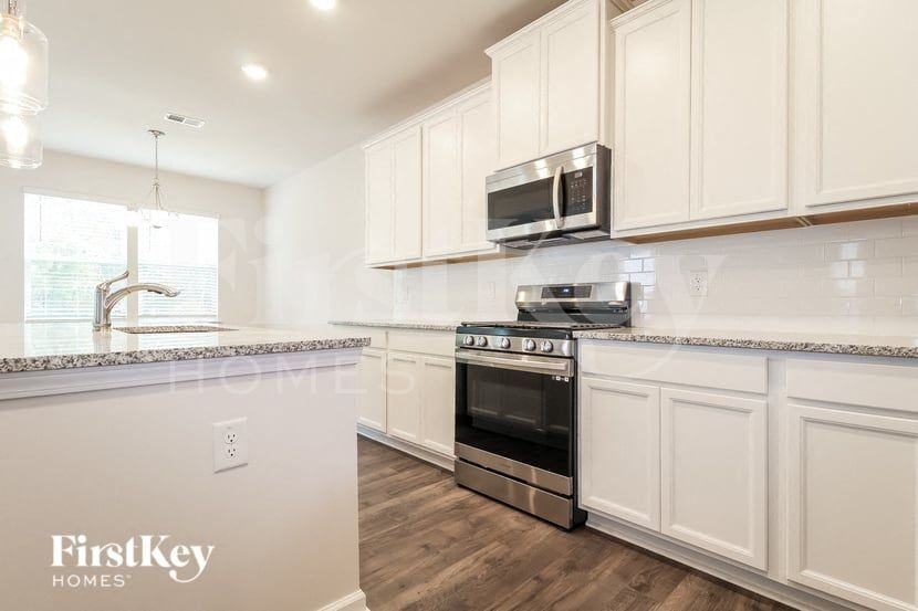 312 Ashborne Ln - Photo 7 of 15