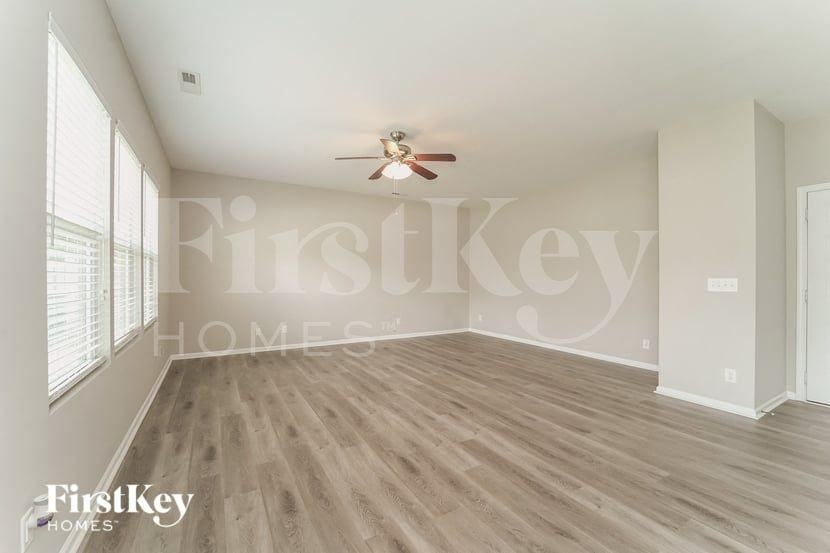 11628 Lusterleaf Holly Rd - Photo 5 of 15