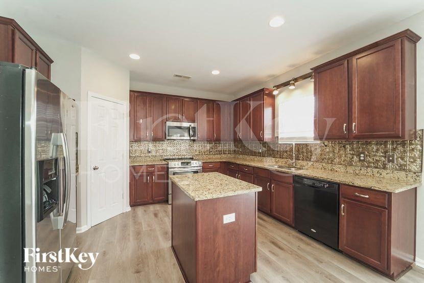 11628 Lusterleaf Holly Rd - Photo 7 of 15