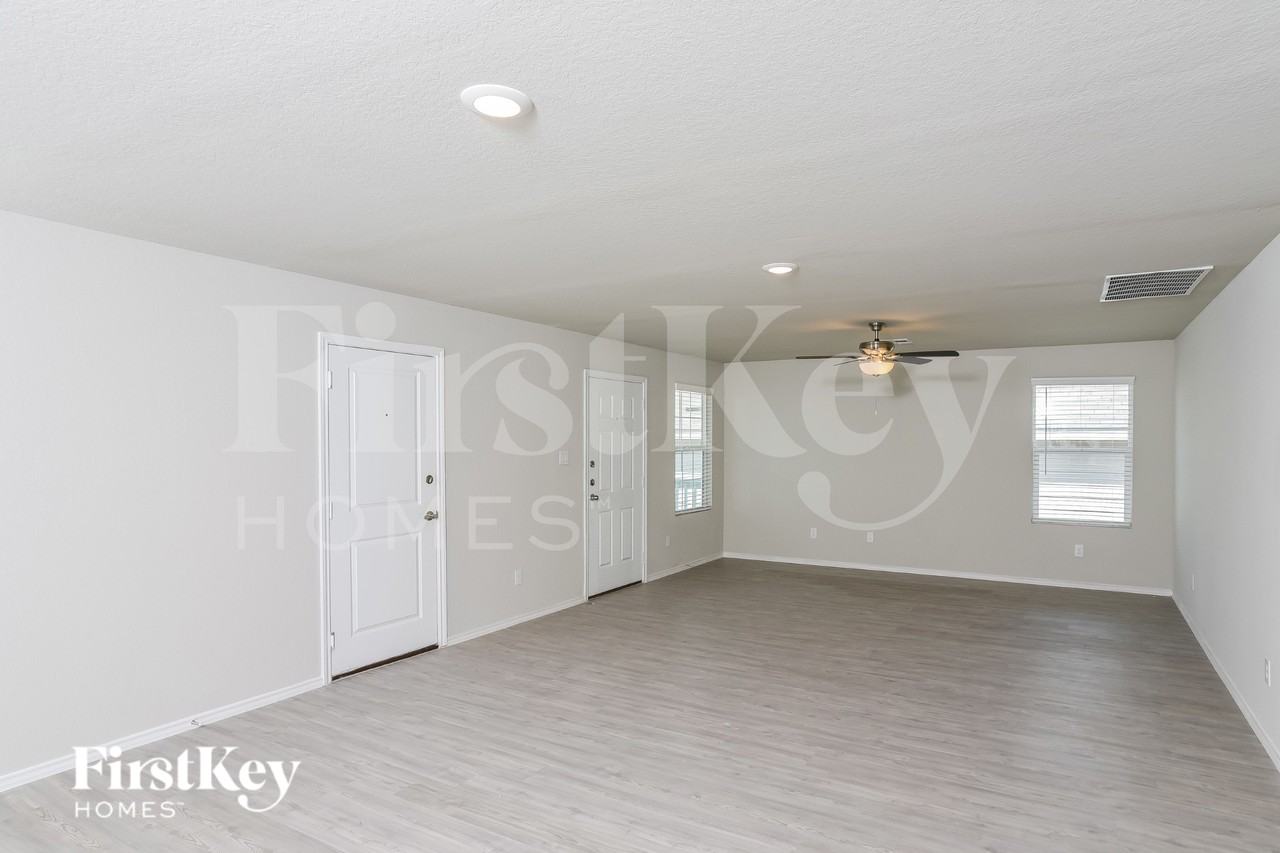 6436 Pickaxe Way - Photo 4 of 16