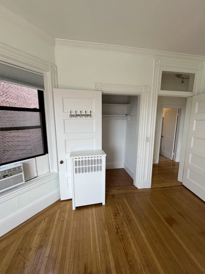 382 Commonwealth Ave #52 - Photo 7 of 19