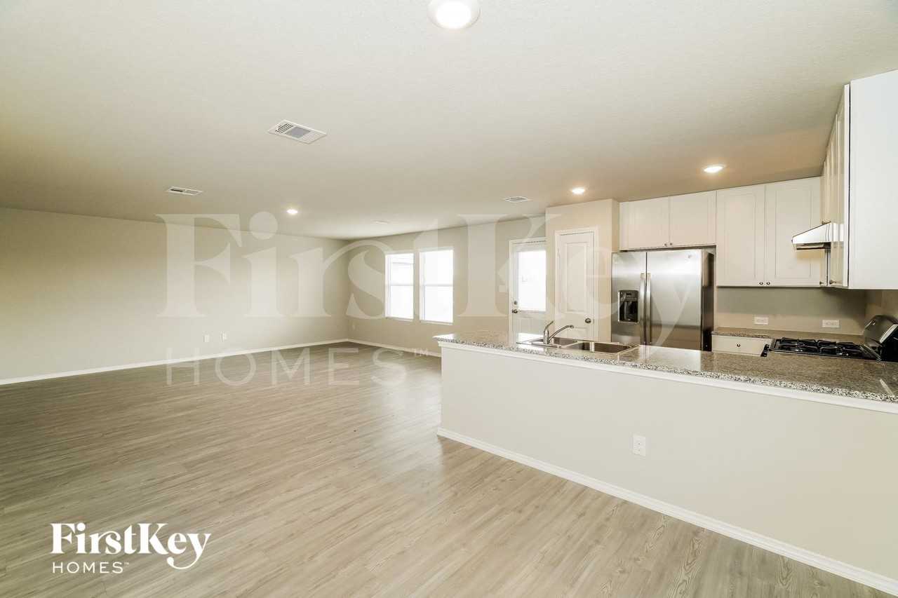 10727 Giacconi Dr - Photo 6 of 16