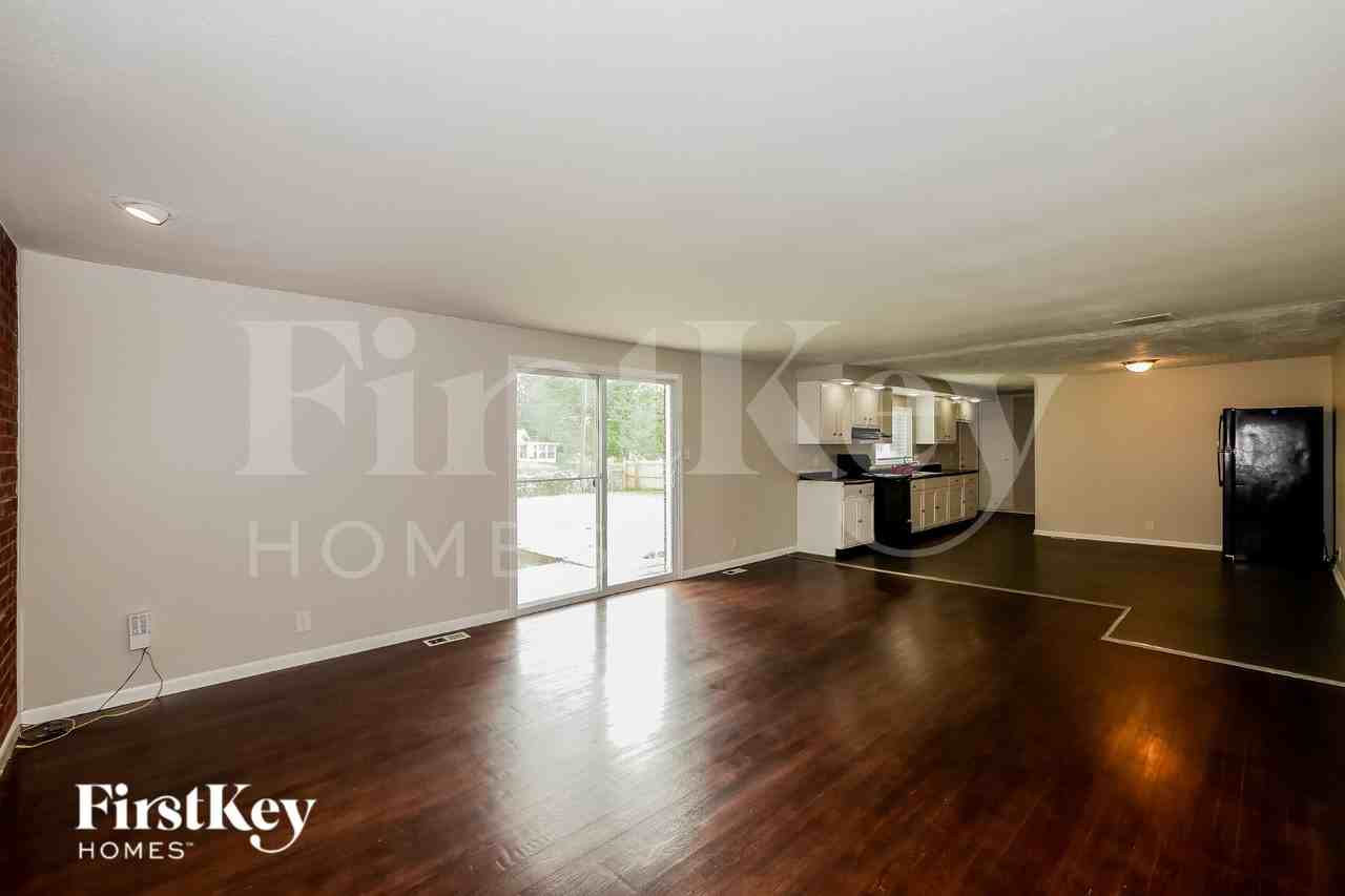9420 Shenandoah Dr - Photo 6 of 16