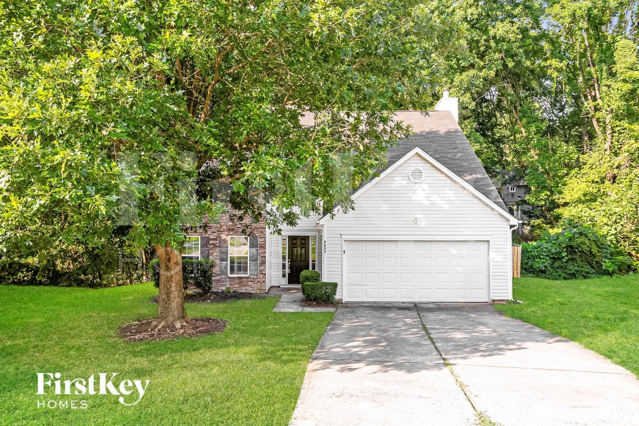 8605 Royal Bluff Dr