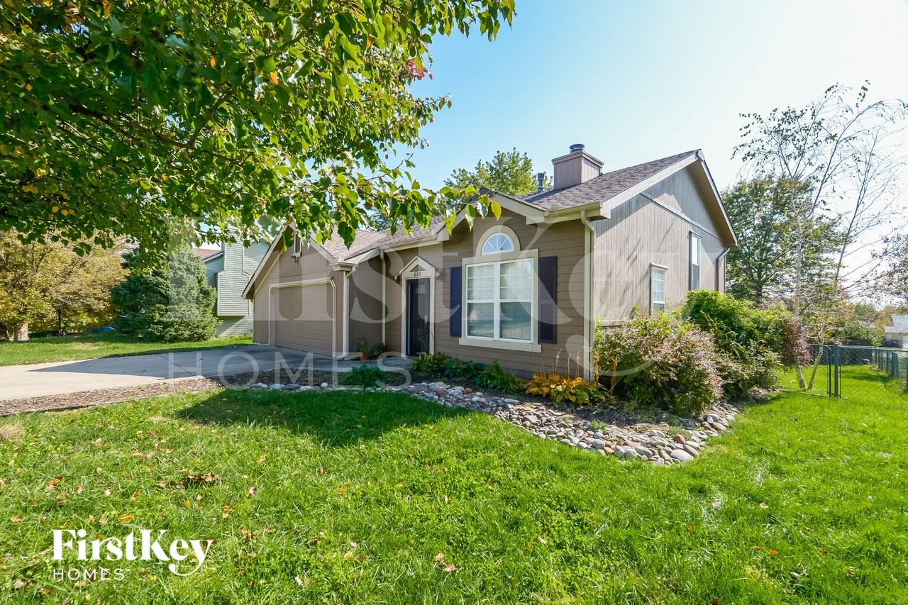 609 Rosehill Dr - Photo 2 of 18