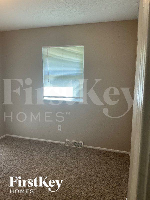 400 Sw Keystone Ct - Photo 6 of 10