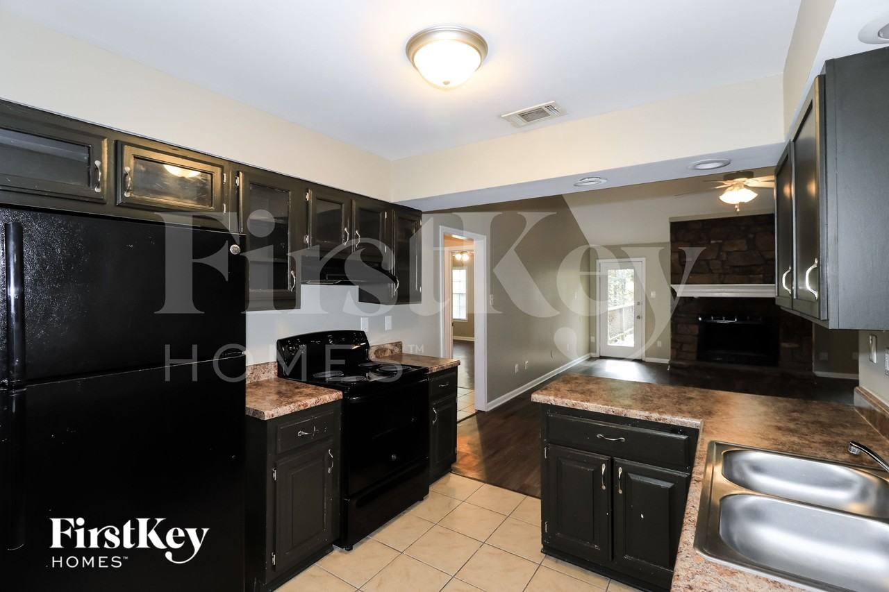 2961 Forest Edge Dr - Photo 6 of 15