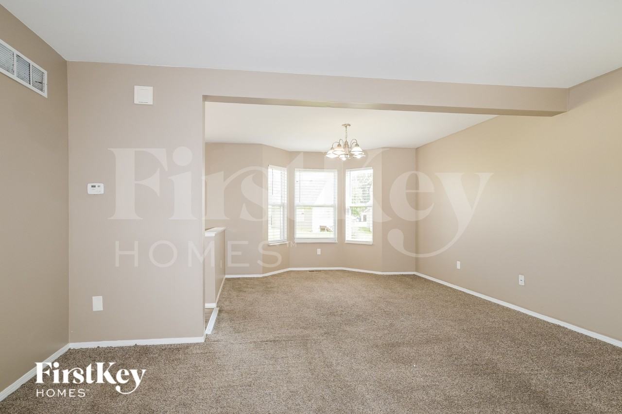12880 High Crest St - Photo 4 of 16