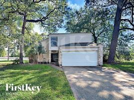 featured image of 11936 Lakewood West Dr