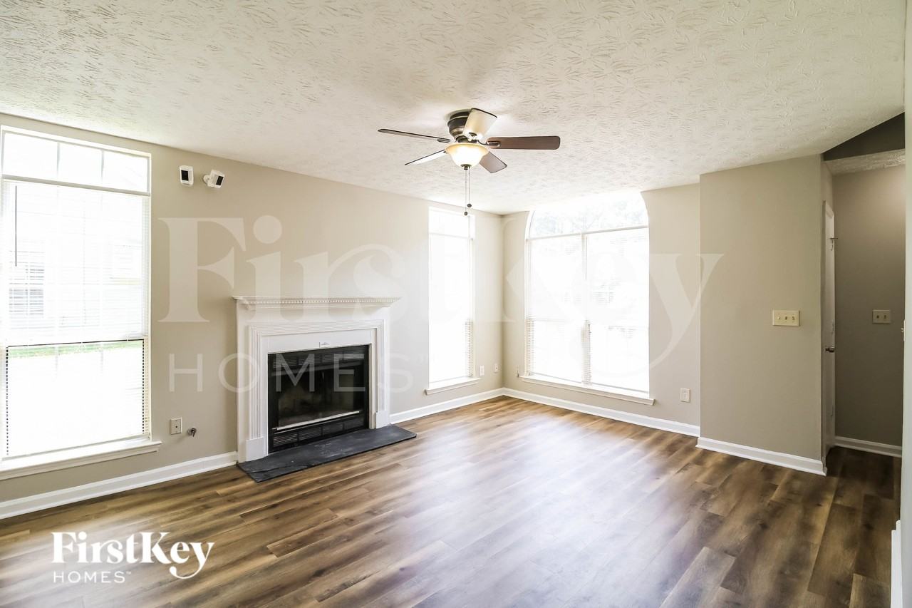 10258 Misty Ridge Dr - Photo 3 of 19