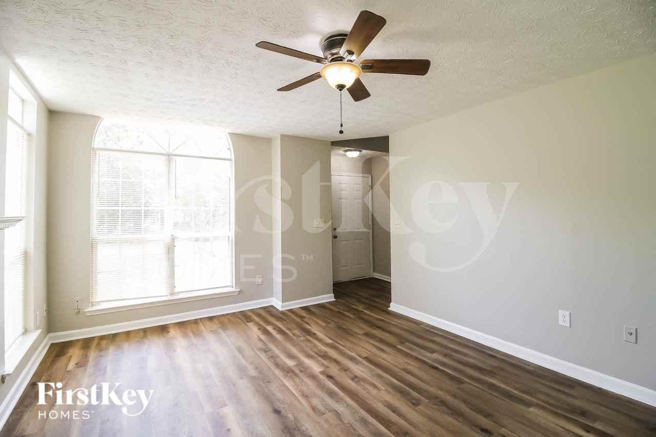 10258 Misty Ridge Dr - Photo 5 of 19