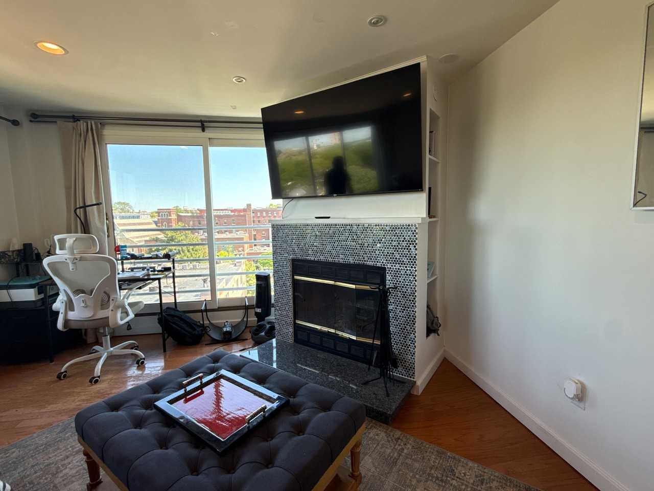 332 Franklin St #700 - Photo 3 of 17