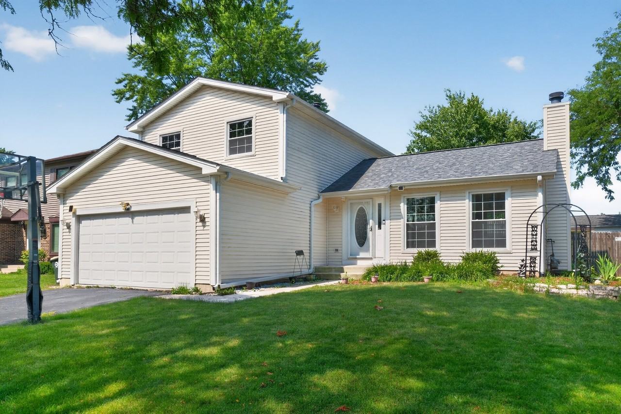 898 Debra Lane - Photo 4 of 15