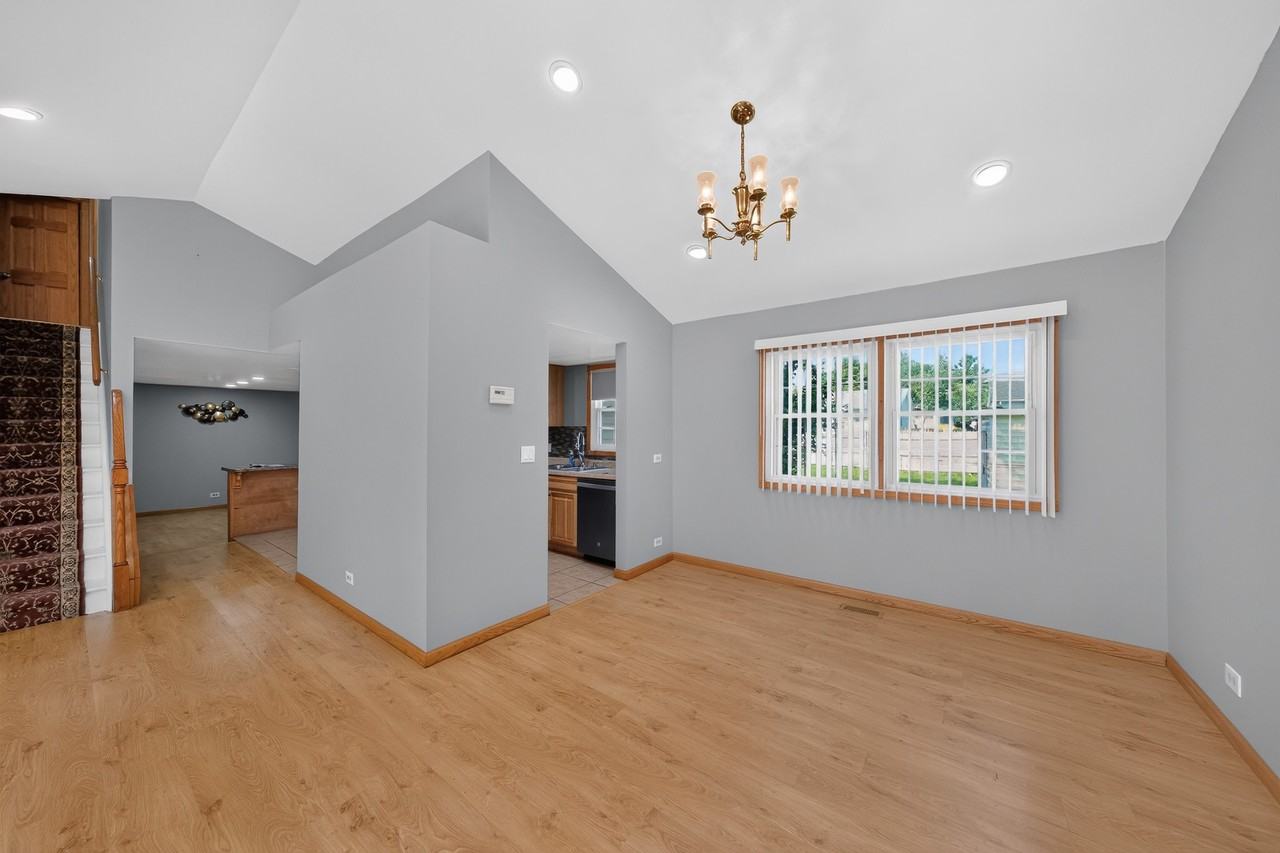 898 Debra Lane - Photo 7 of 15