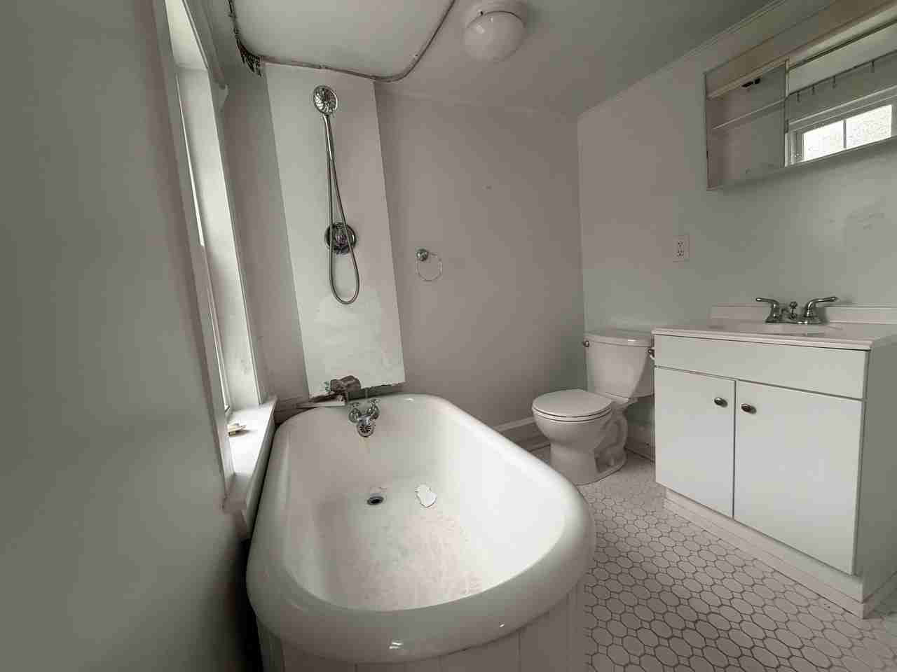 5 Blossom St #2 - Photo 7 of 11