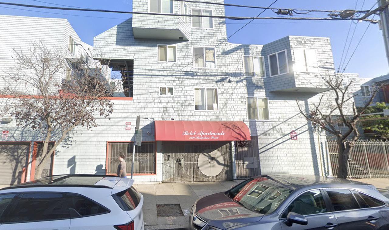 1227 Hampshire St - Photo 4 of 8
