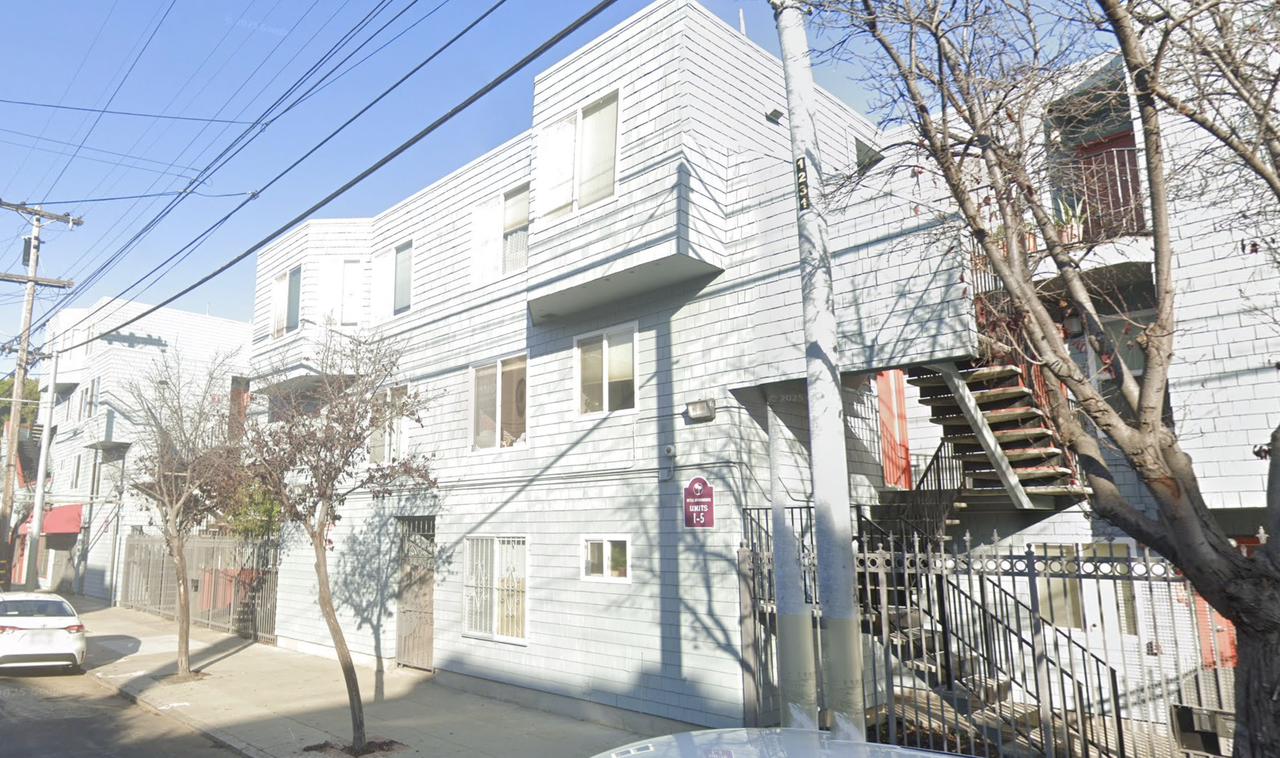 1227 Hampshire St - Photo 6 of 8
