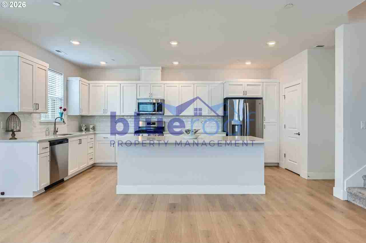 12935 Sw Tabor Ter - Photo 2 of 20