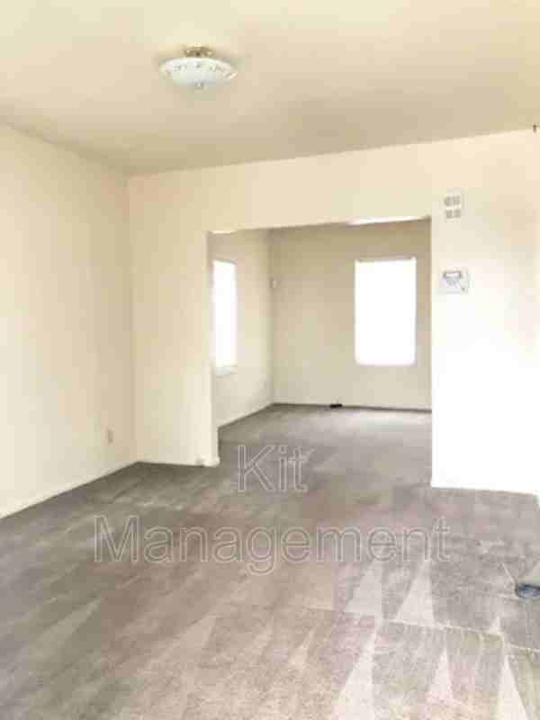 842 Toronto Ave - Photo 2 of 11