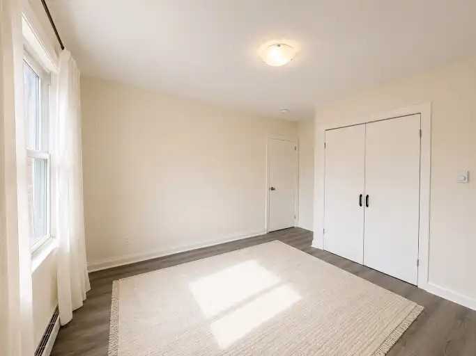 621 Stewart St #1 - Photo 5 of 21