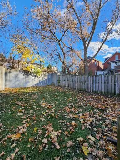 185 Parkhill Rd W #4 - Photo 2 of 19