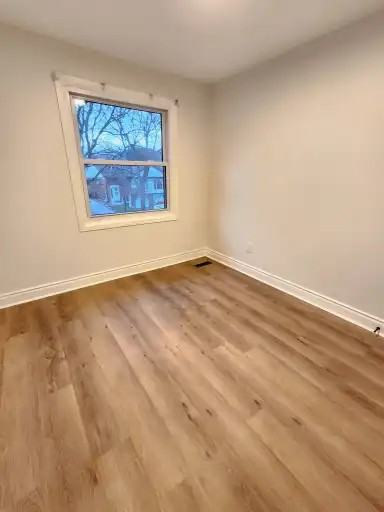58 Renfield Cres - Photo 4 of 21