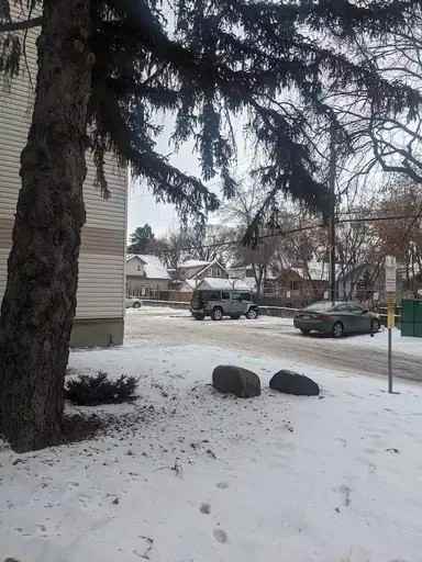 8149 111 St Nw #205 - Photo 2 of 20