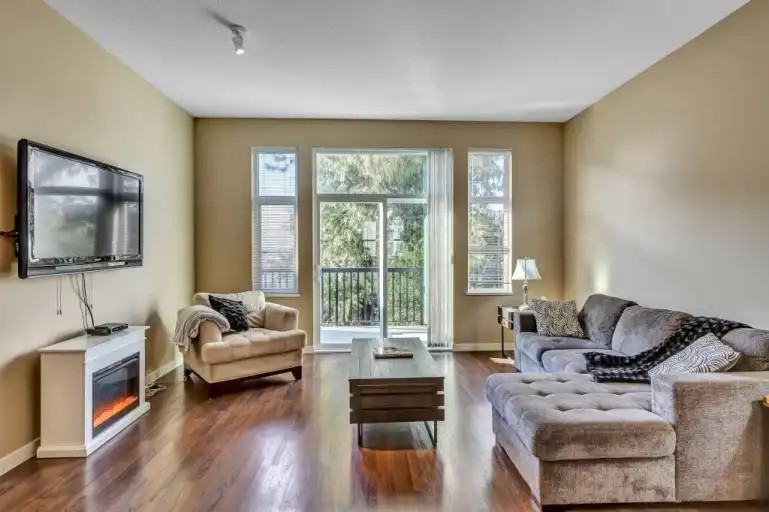 10415 Delsom Cres #14 - Photo 3 of 9
