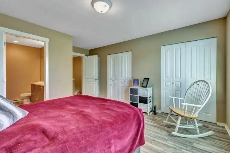 10415 Delsom Cres #14 - Photo 7 of 9