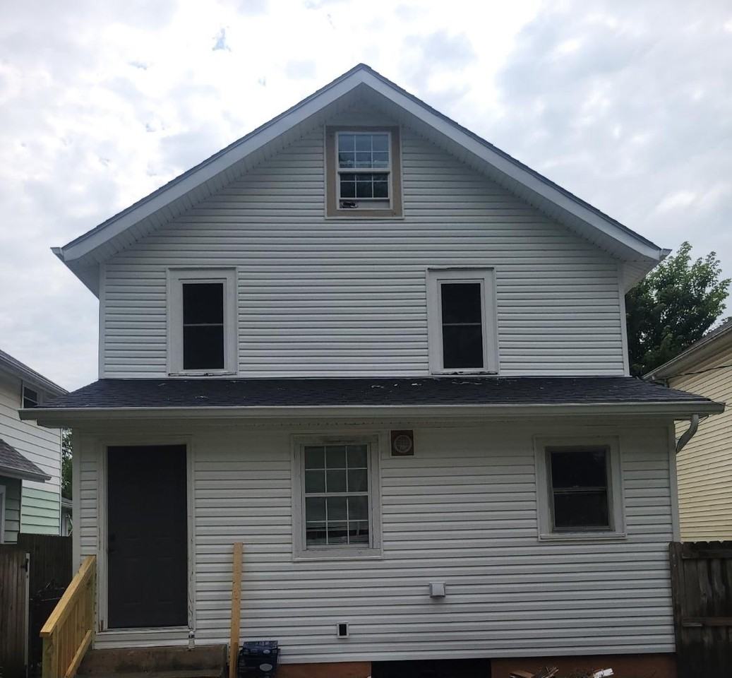 743 Lilley Ave - Photo 2 of 20