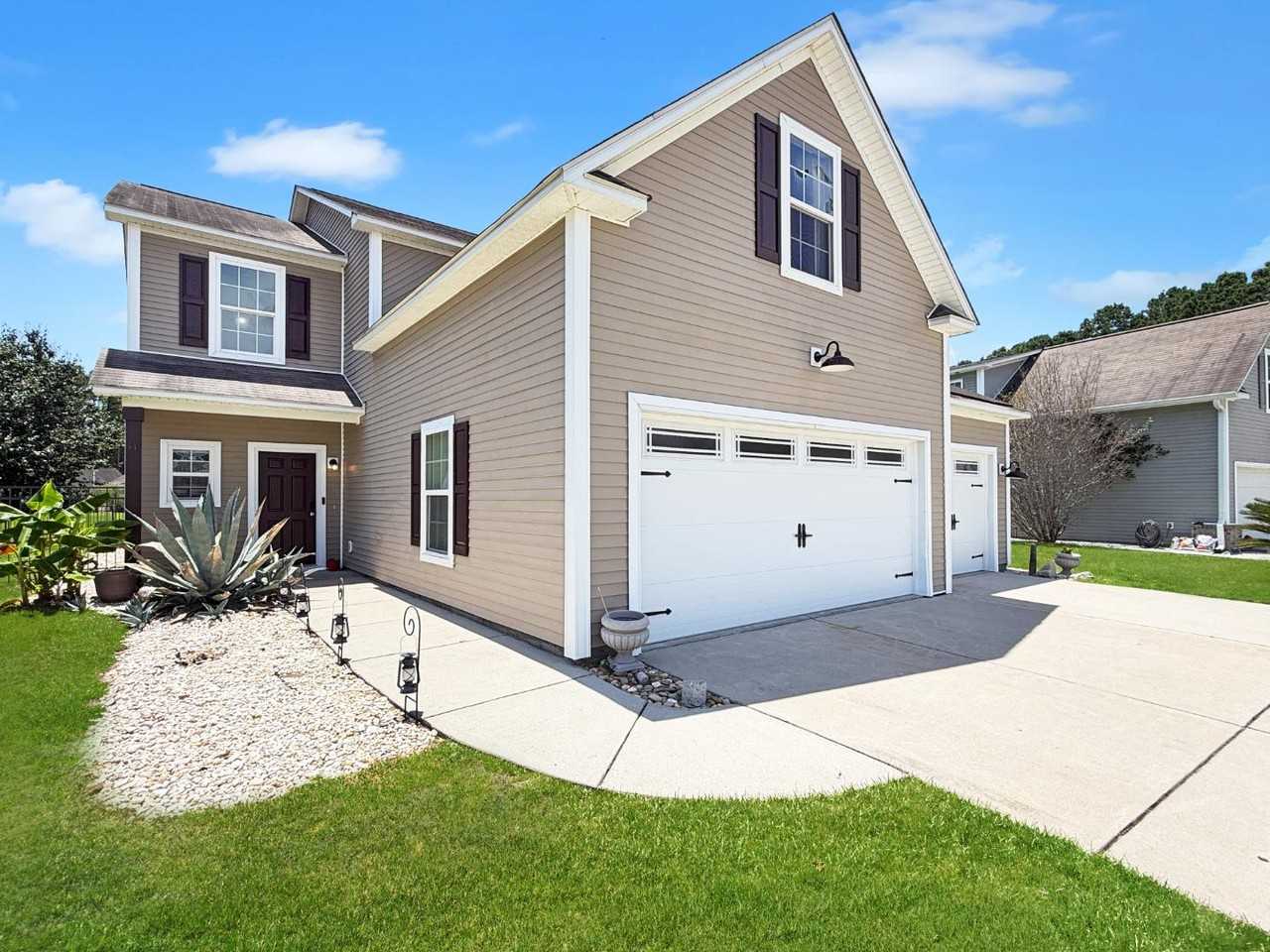11 Sand Live Oak Dr - Photo 2 of 11