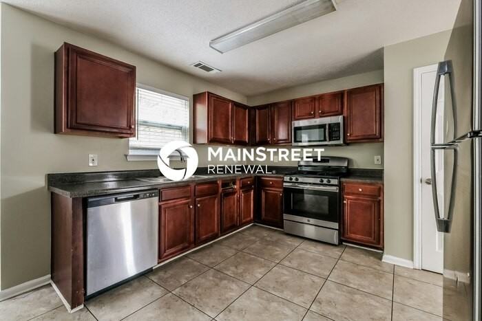 4114 Sitka Dr - Photo 4 of 18