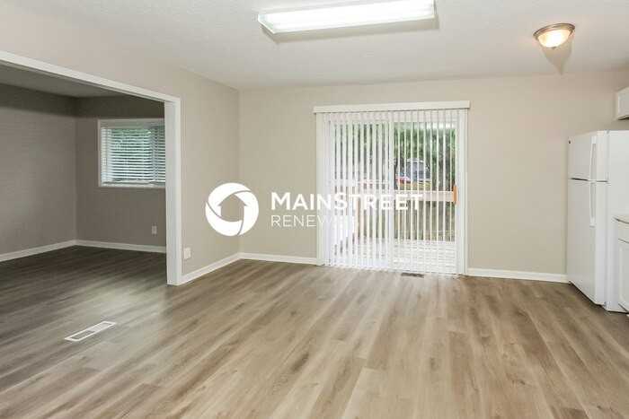 2724 Hutton Rd - Photo 4 of 17