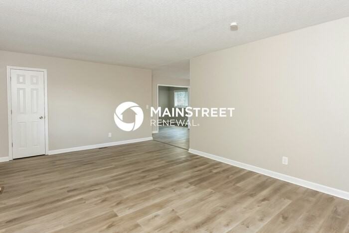 2724 Hutton Rd - Photo 5 of 17
