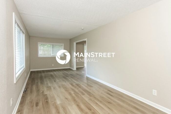2724 Hutton Rd - Photo 6 of 17