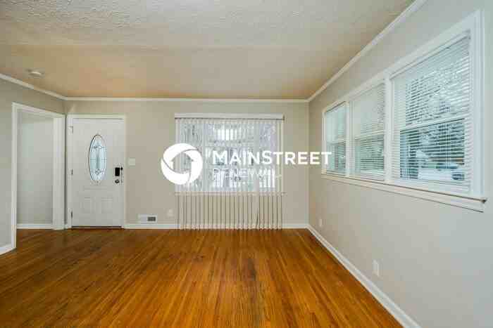 4200 Berkshire Ave - Photo 5 of 18