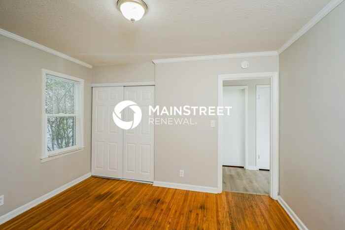 4200 Berkshire Ave - Photo 6 of 18