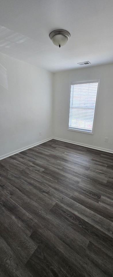 1729 Coleville Oak Ln - Photo 4 of 22