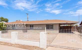 445 N Drew St E - Photo 1 of 1