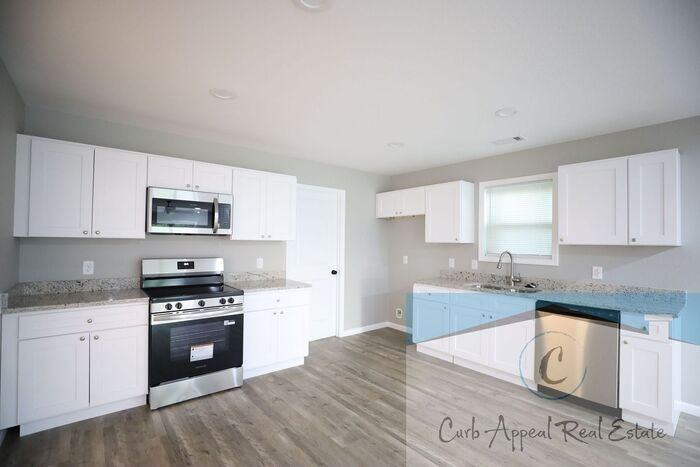 2406 Boydston St - Photo 4 of 14