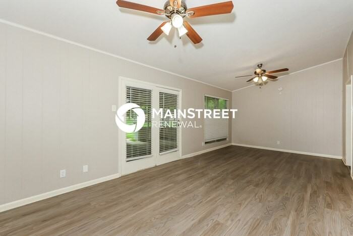1706 Enchanted Ln - Photo 4 of 19